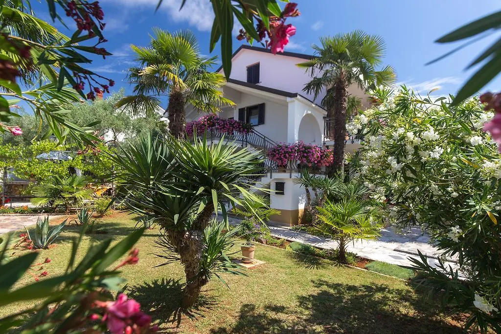 Apartment Galetic Malinska